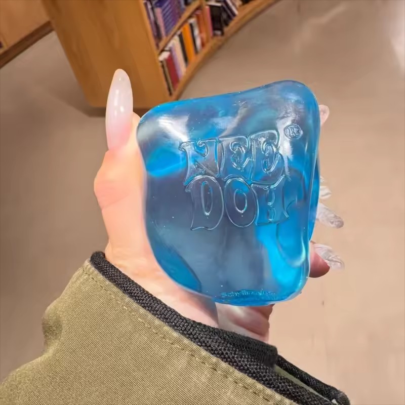 Schylling NeeDoh Nice Cube Siz - Fidget Cube Original 评论和价格